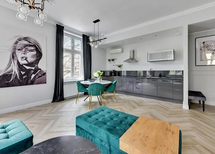 Monte Cassino 51 By Baltica * Sopot